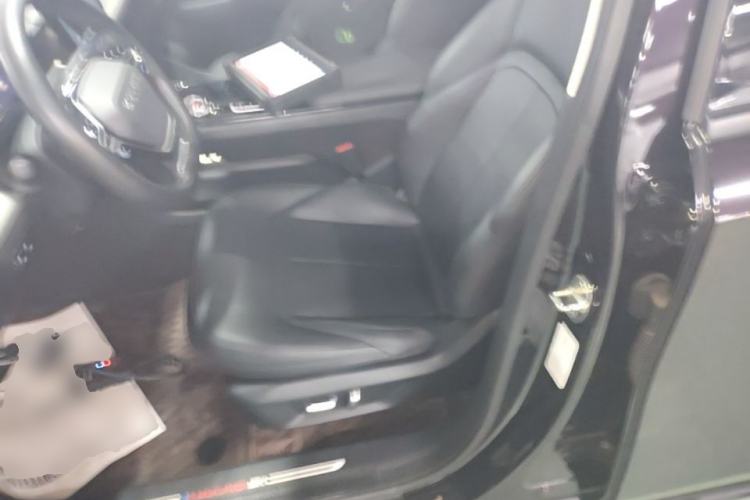Used Wuling Xingguang 2023 70 Standard Edition Left Front Seat