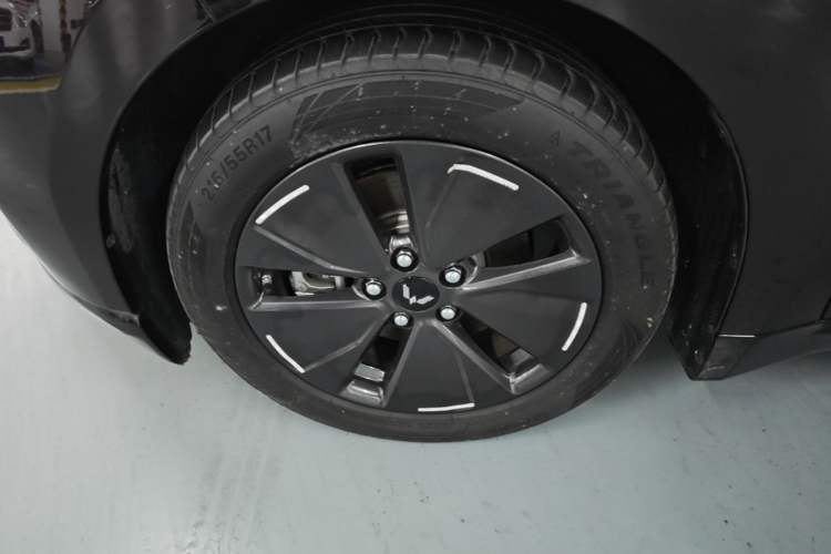 Used Wuling Xingguang 2023 70 Standard Edition Left Front Wheel Hub