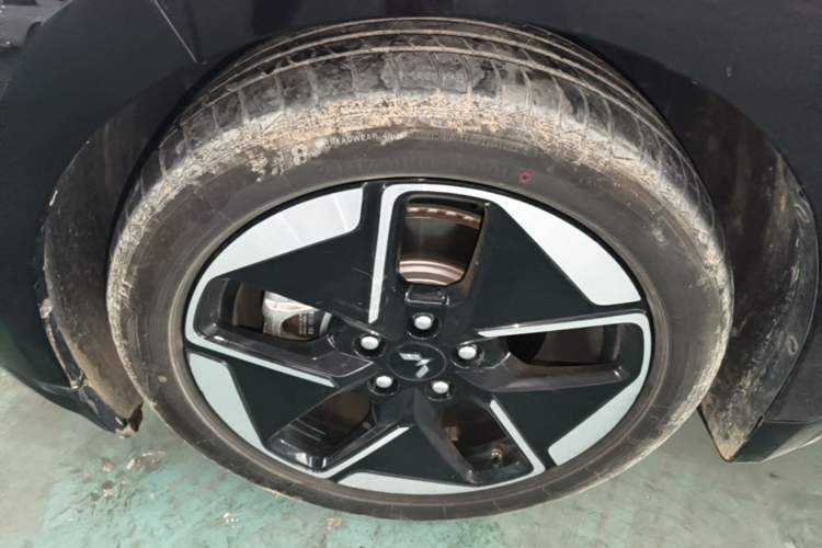 Used Wuling Xingguang 2023 150 Advanced Edition Left Front Wheel Hub
