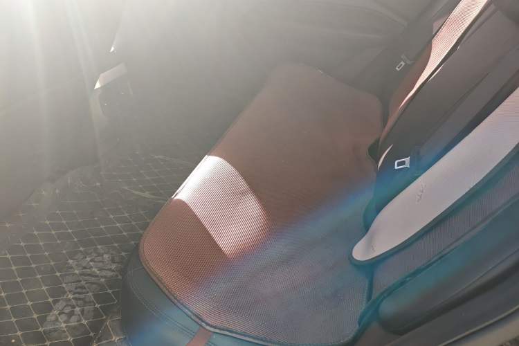 Used Wuling Xingguang 2023 150 Advanced Edition Left Rear Seat