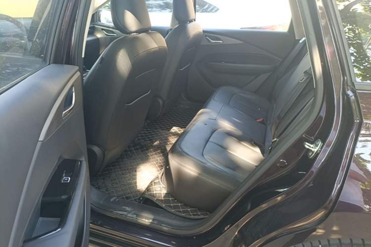 Used Wuling Xingguang 2023 70 Standard Edition Left Rear Seat