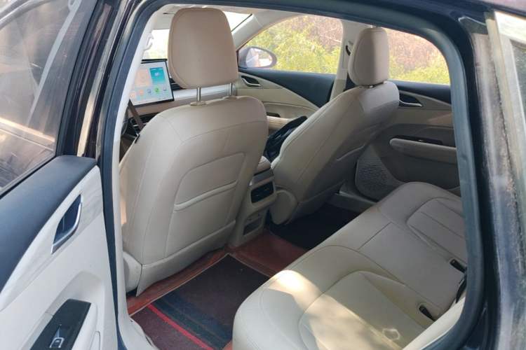 Used Wuling Xingguang 2023 150 Advanced Edition Left Rear Seat