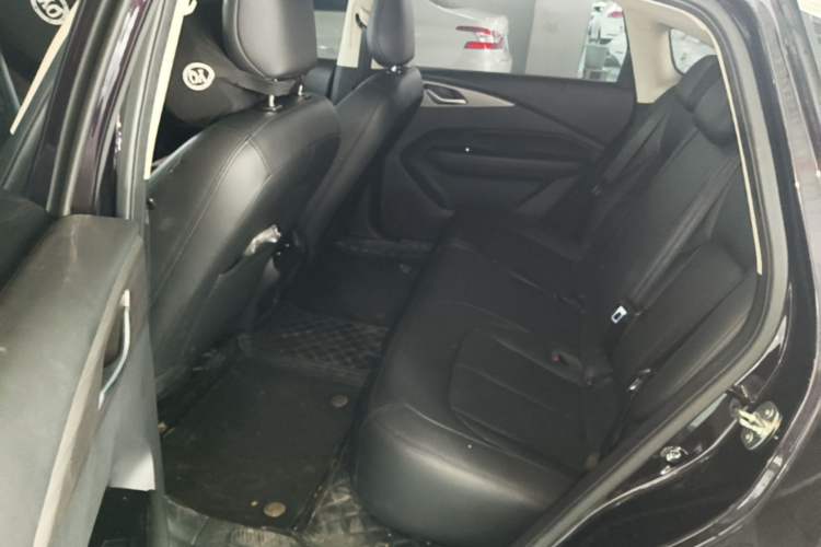 Used Wuling Xingguang 2023 150 Advanced Edition Left Rear Seat