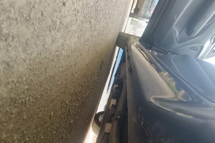 Used Wuling Xingguang 2023 150 Advanced Edition Left Side Sill