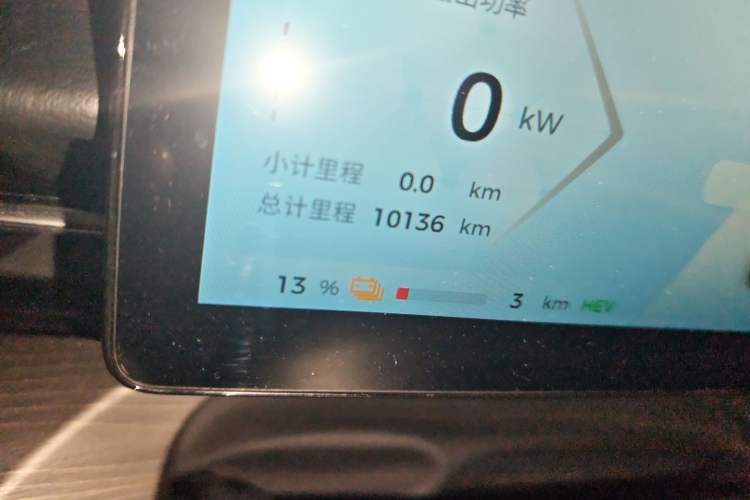 Used Wuling Xingguang 2023 150 Advanced Edition Odometer Close Up