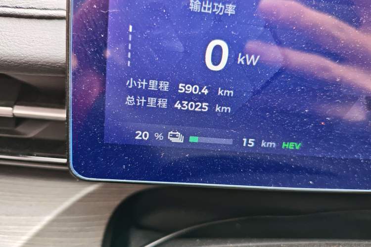 Used Wuling Xingguang 2023 150 Advanced Edition Odometer Close Up