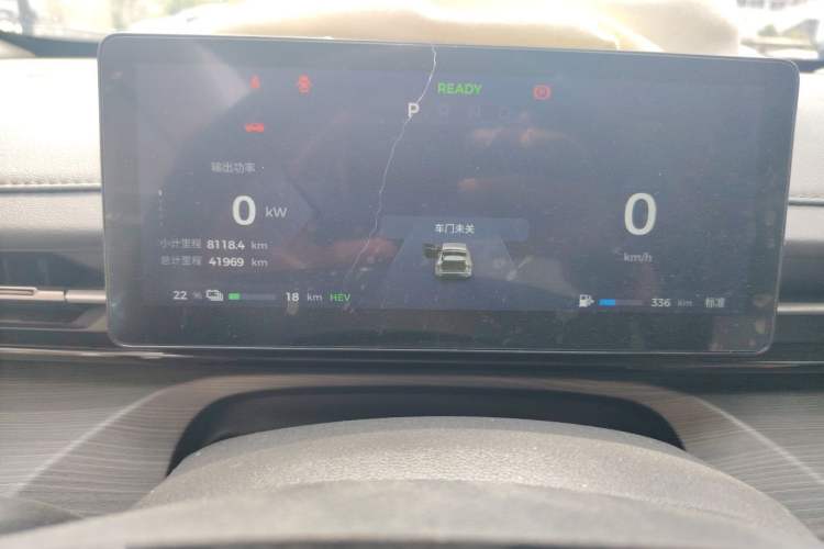 Used Wuling Xingguang 2023 150 Advanced Edition Odometer Close Up