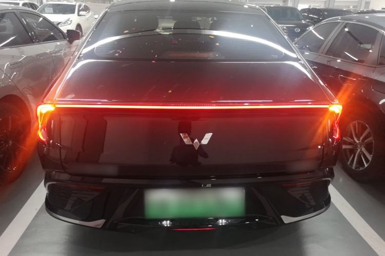 Used Wuling Xingguang 2023 70 Standard Edition Rear