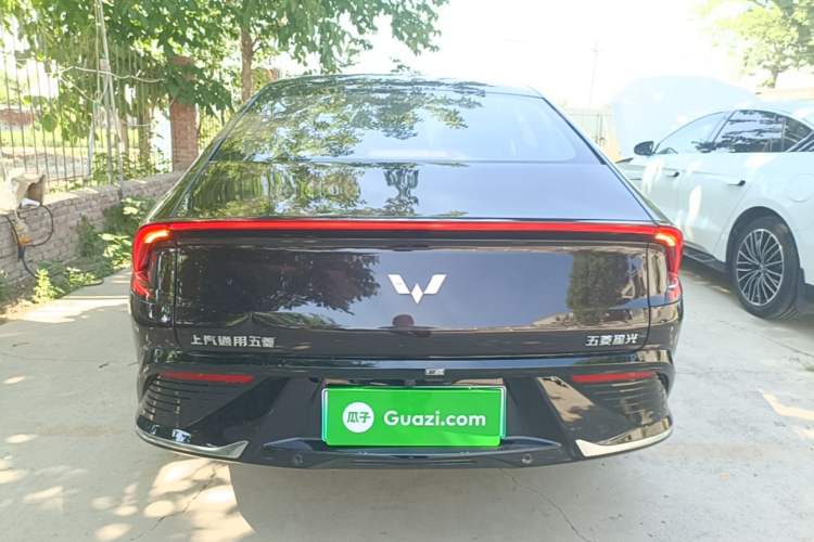 Used Wuling Xingguang 2023 70 Standard Edition Rear