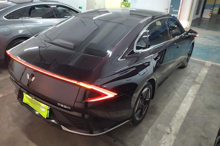 Used Wuling Xingguang 2023 150 Advanced Edition Rear Right 45 Deg
