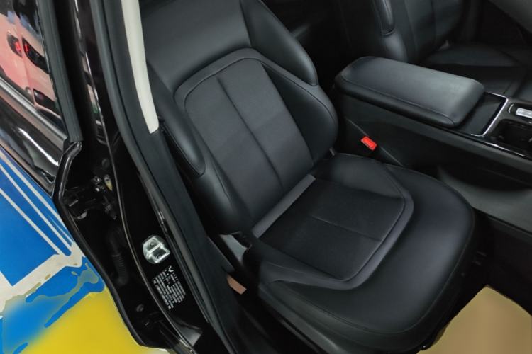 Used Wuling Xingguang 2023 70 Standard Edition Right Front Seat