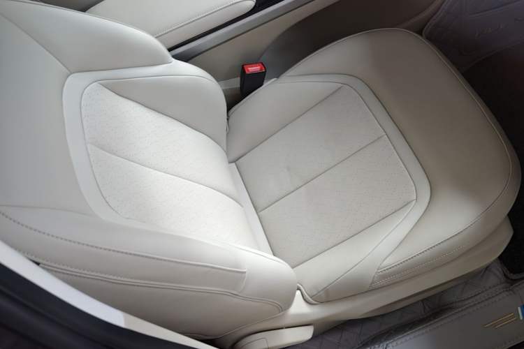Used Wuling Xingguang 2023 150 Advanced Edition Right Front Seat