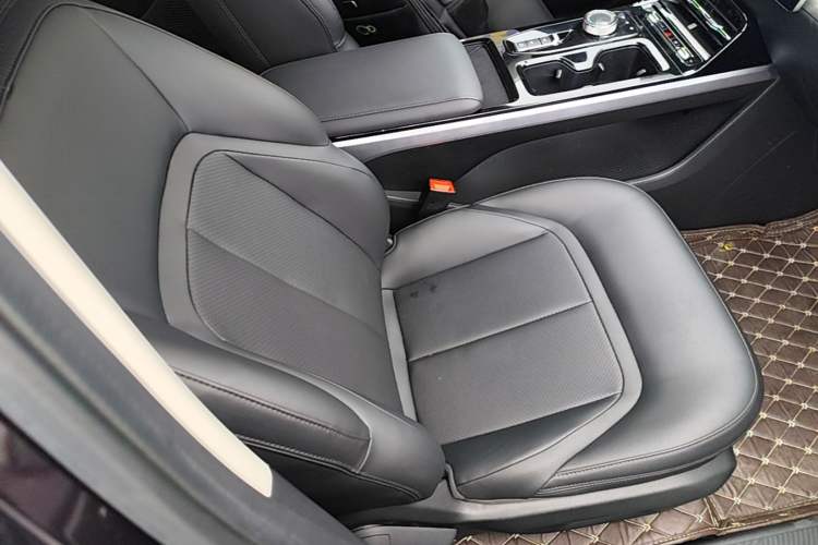 Used Wuling Xingguang 2023 150 Advanced Edition Right Front Seat