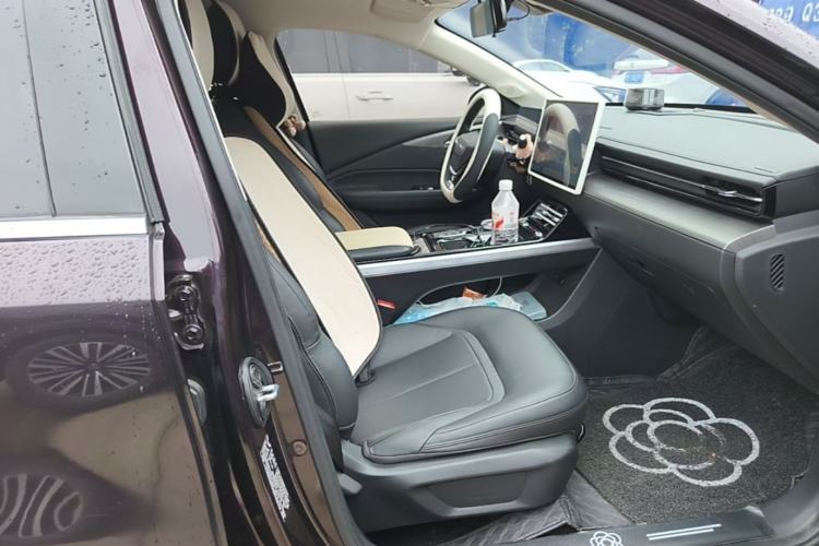 Used Wuling Xingguang 2023 150 Advanced Edition Right Front Seat