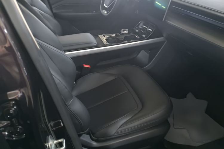 Used Wuling Xingguang 2023 150 Advanced Edition Right Front Seat