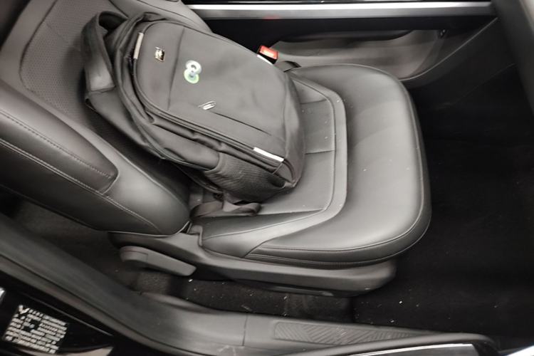 Used Wuling Xingguang 2023 150 Advanced Edition Right Front Seat
