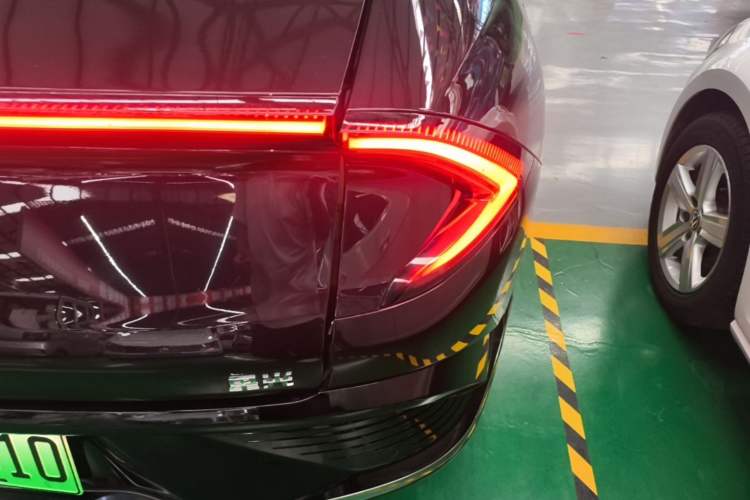 Used Wuling Xingguang 2023 150 Advanced Edition Right Rear Taillight
