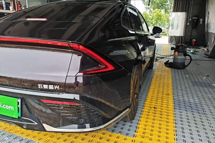 Used Wuling Xingguang 2023 70 Standard Edition Right Rear Taillight