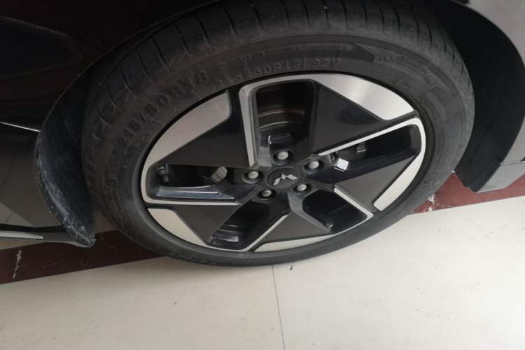 Used Wuling Xingguang 2023 150 Advanced Edition Right Rear Wheel Hub
