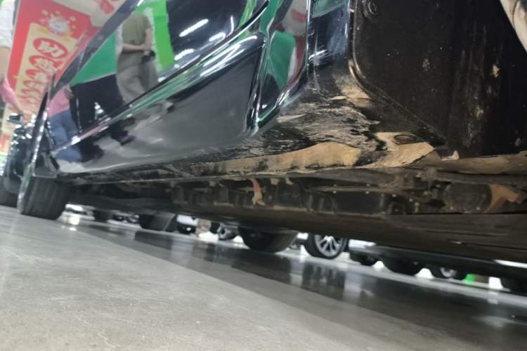 Used Wuling Xingguang 2023 150 Advanced Edition Right Side Sill