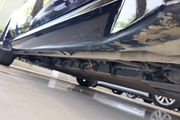 Used Wuling Xingguang 2023 150 Advanced Edition Right Side Sill