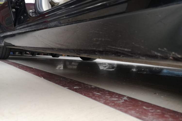 Used Wuling Xingguang 2023 150 Advanced Edition Right Side Sill