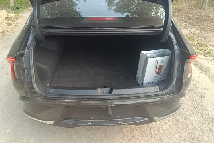 Used Wuling Xingguang 2023 150 Advanced Edition Trunk
