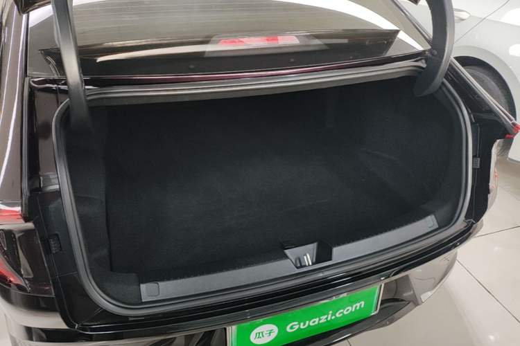 Used Wuling Xingguang 2023 70 Standard Edition Trunk