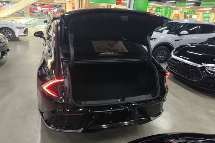 Used Wuling Xingguang 2023 150 Advanced Edition Trunk