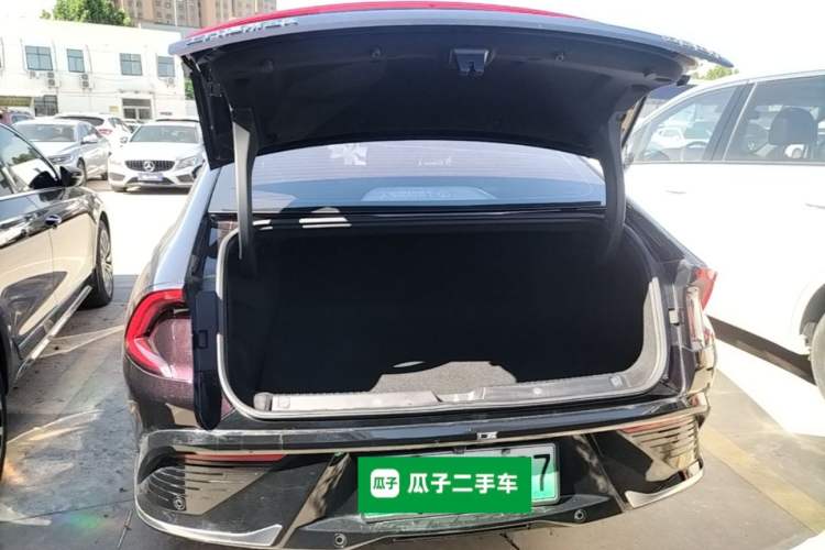Used Wuling Xingguang 2023 150 Advanced Edition Trunk