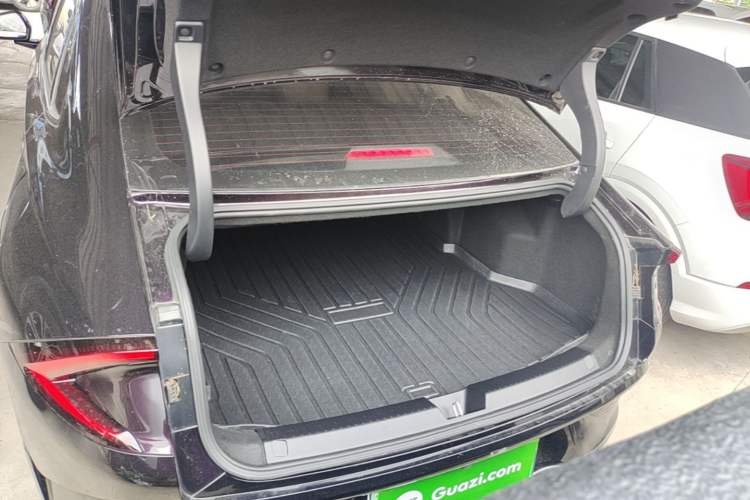 Used Wuling Xingguang 2023 150 Advanced Edition Trunk