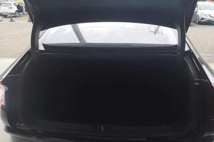 Used Wuling Xingguang 2023 150 Advanced Edition Trunk