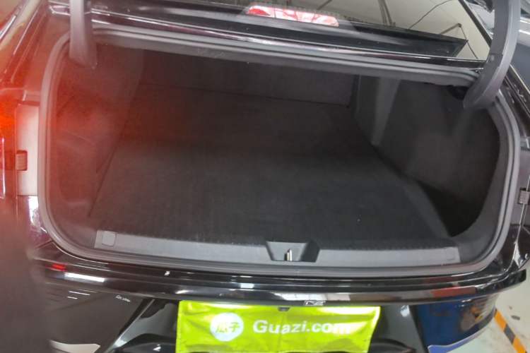 Used Wuling Xingguang 2023 150 Advanced Edition Trunk