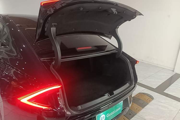 Used Wuling Xingguang 2023 70 Standard Edition Trunk