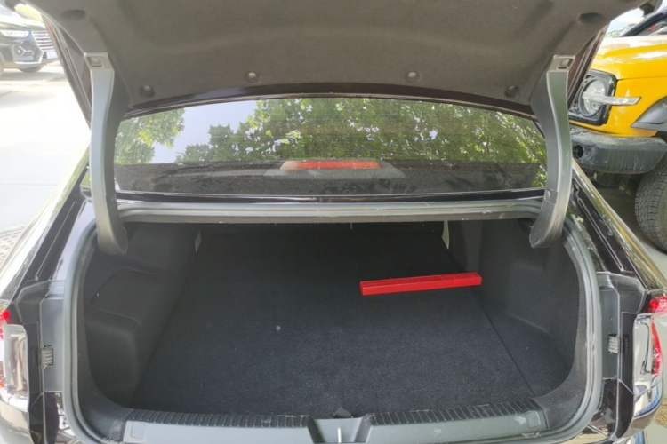 Used Wuling Xingguang 2023 70 Standard Edition Trunk
