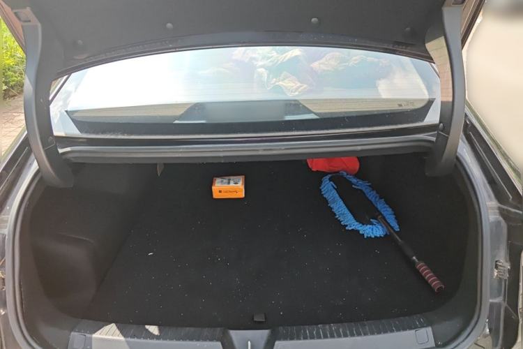 Used Wuling Xingguang 2023 150 Advanced Edition Trunk