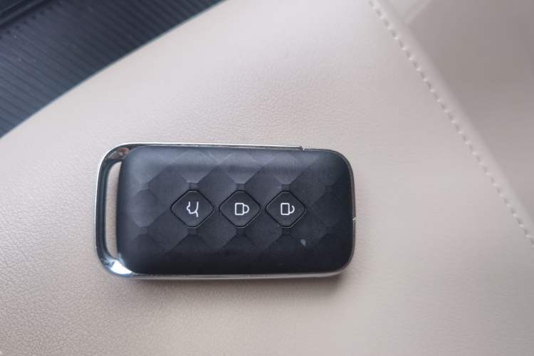 Used Wuling Xingguang 2023 150 Advanced Edition Vehicle Key