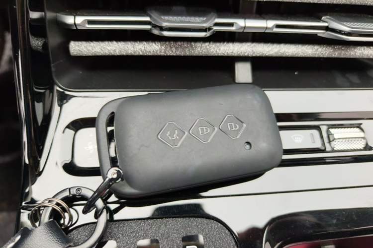 Used Wuling Xingguang 2023 150 Advanced Edition Vehicle Key