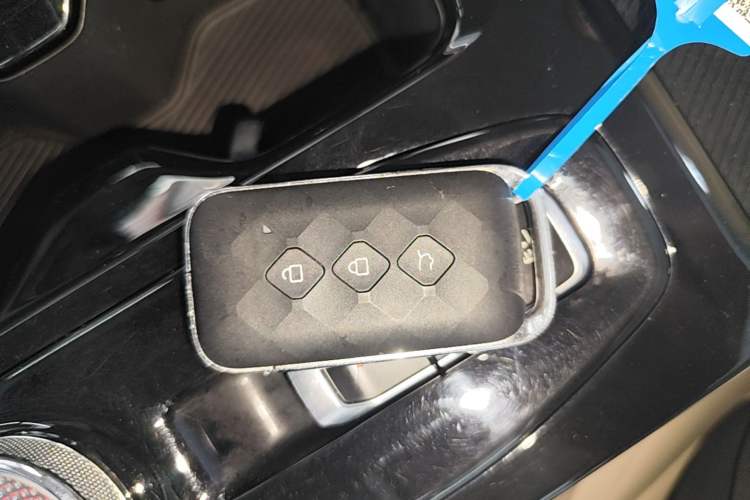 Used Wuling Xingguang 2023 150 Advanced Edition Vehicle Key