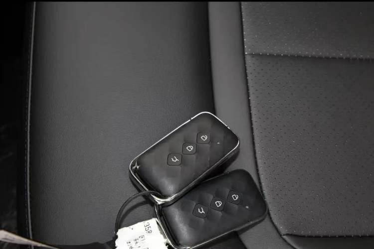 Used Wuling Xingguang 2023 150 Advanced Edition Vehicle Key