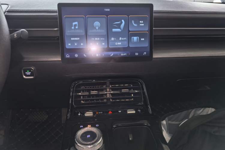 Used Wuling Xingguang 2023 70 Standard Edition Audio And AC Panel