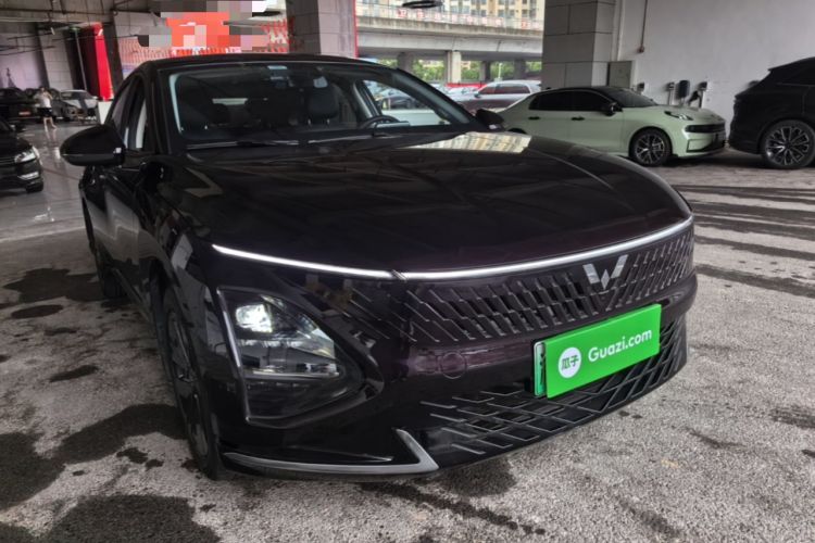 Used Wuling Xingguang 2023 70 Standard Edition Front Right 45 Deg