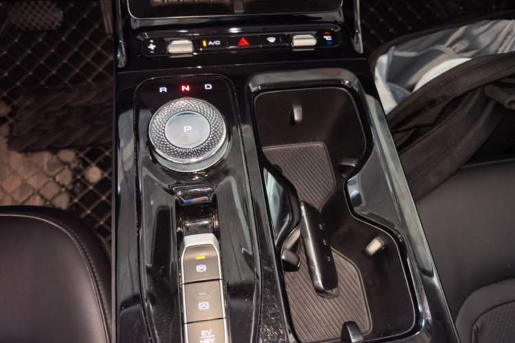 Used Wuling Xingguang 2023 70 Standard Edition Gear Lever