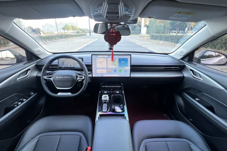 Used Wuling Xingguang 2023 150 Advanced Edition Interior 1