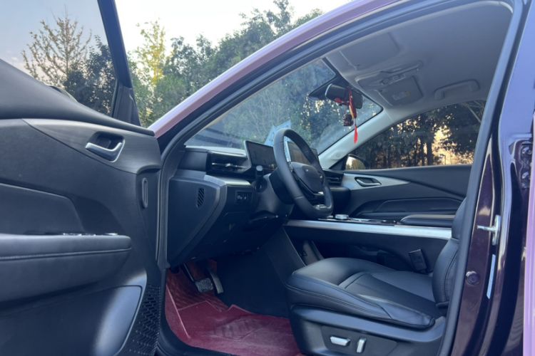 Used Wuling Xingguang 2023 150 Advanced Edition Interior 2
