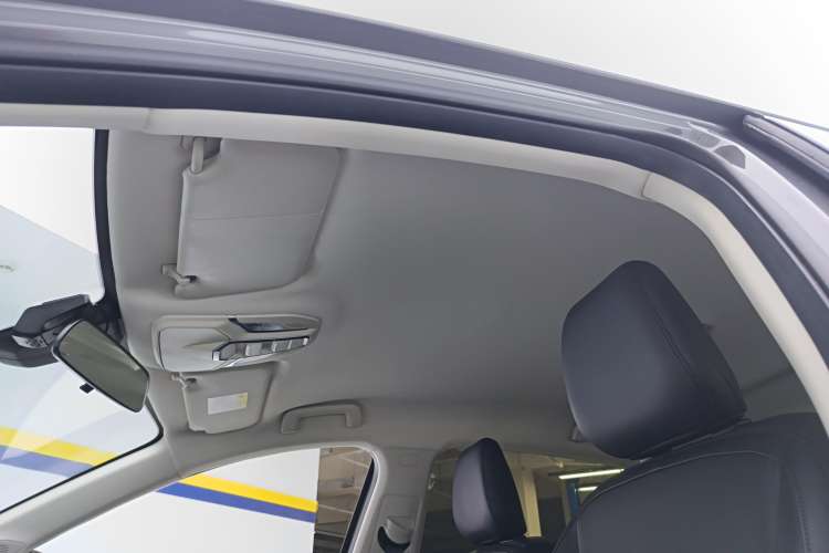 Used Wuling Xingguang 2023 150 Advanced Edition Headliner