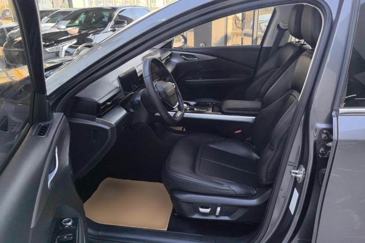 Used Wuling Xingguang 2023 150 Advanced Edition Left Front Seat