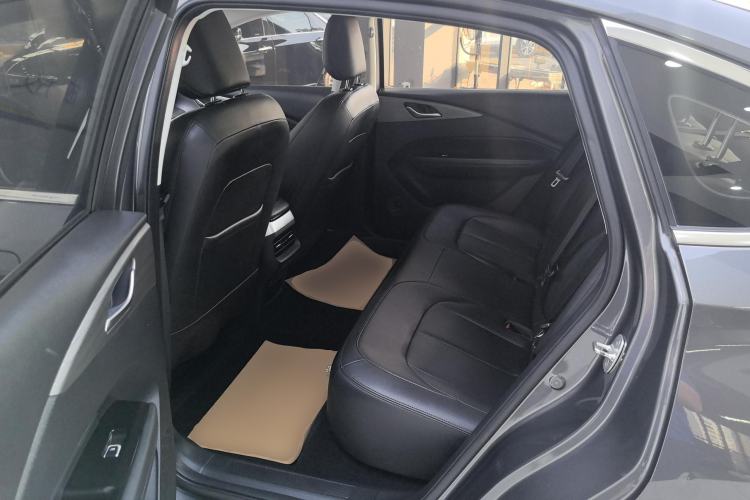Used Wuling Xingguang 2023 150 Advanced Edition Left Rear Seat