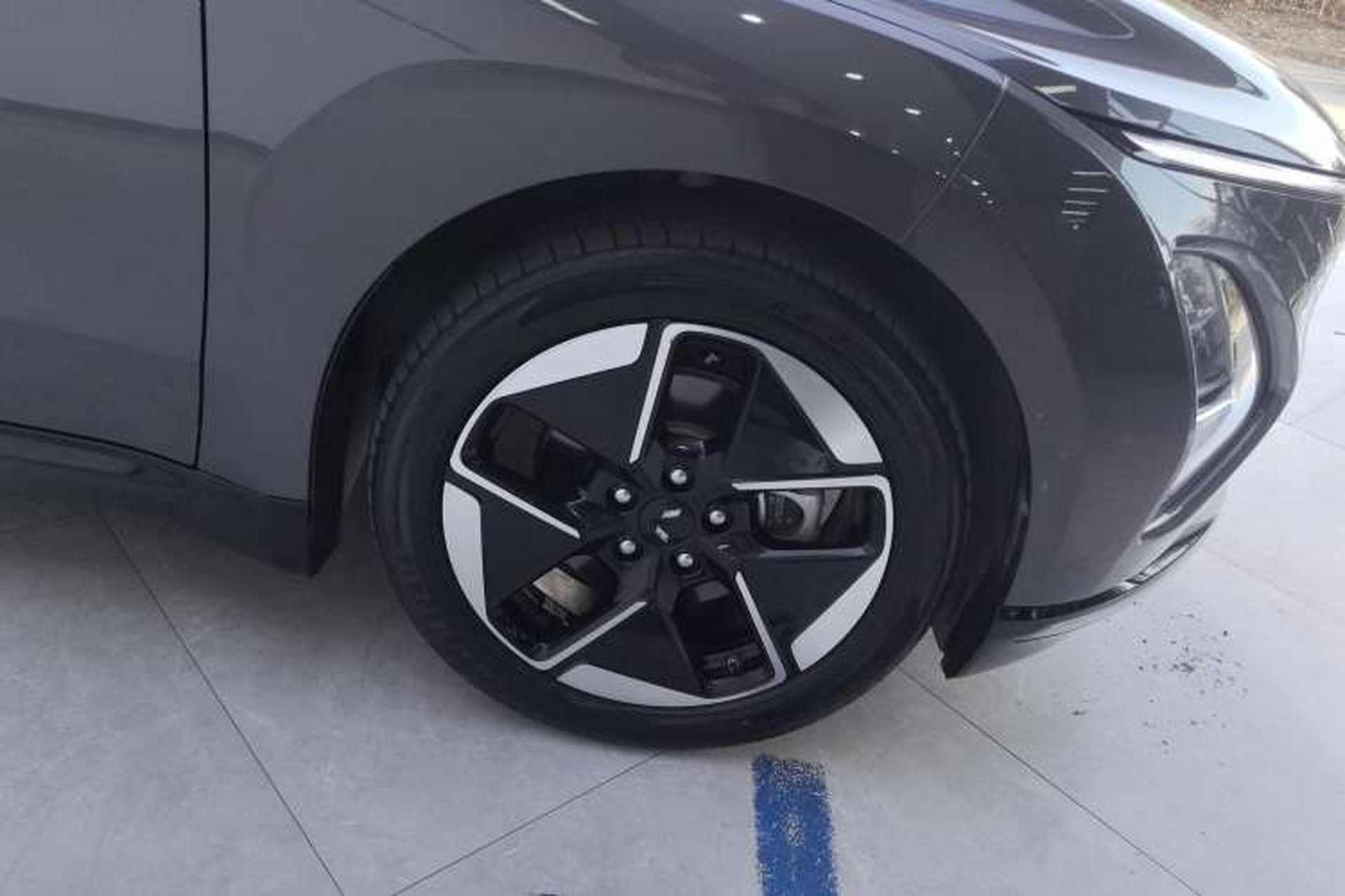 Used Wuling Xingguang 2023 150 Advanced Edition Left Rear Wheel Hub