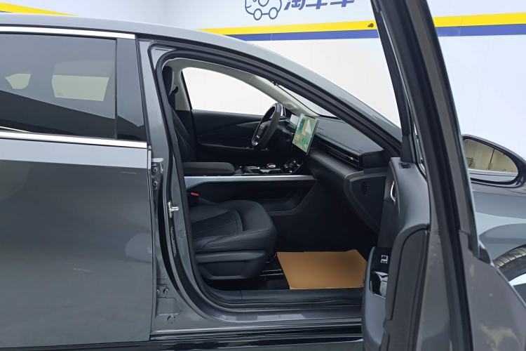 Used Wuling Xingguang 2023 150 Advanced Edition Right Front Seat